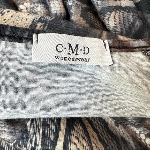 Dolman Sleeve Abstract Animal Print Top Size M - Picture 4 of 5